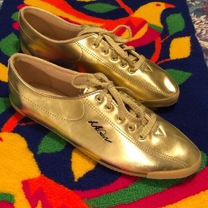 MEGA SALE! NWOT VINTAGE Gold LAGear Sneakers Sz8.5